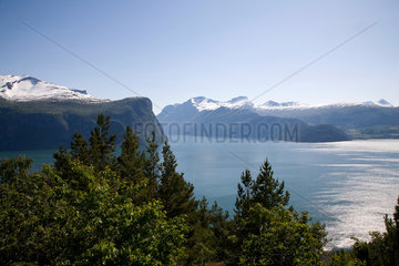Molde  Norwegen  Blick ueber den Romsdalsfjord