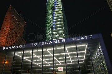 Bahnof Potsdamer Platz