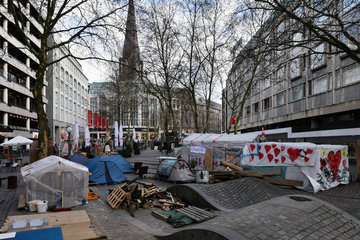 Hamburg  Deutschland  Occupy-Camp auf dem Gerhart-Hauptmann-Platz
