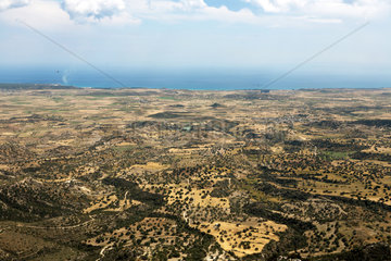 Kantara  Tuerkische Republik Nordzypern  Blick zu der Bucht von Gazimagusa