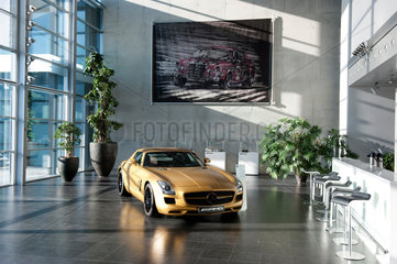 Affalterbach  Deutschland  Verkaufsraum von Mercedes-AMG