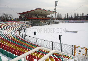Berlin  Deutschland  das Jahnstadion im Friedrich-Ludwig-Jahn-Sportpark im Winter