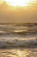 Wadduwa  Sri Lanka  Sonnenuntergang am Indischen Ozean