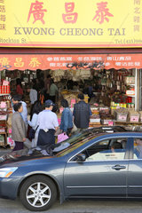 San Francisco  USA  Geschaeft in Chinatown