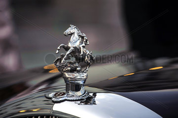 Kuehlerfigur Royal Car