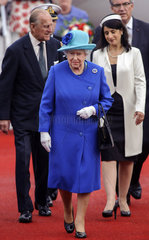 Prinz Philip + Queen Elizabeth II + Shrivastava