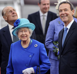 Prinz Philip + Queen Elizabeth II + McDonald