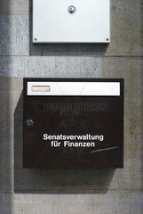 Berlin  Deutschland - Briefkasten der Senatsverwaltung fuer Finanzen
