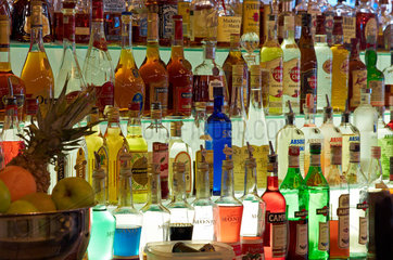 Breslau  Polen  Spirituosen in der Bar Paparazzi