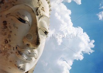 Buddhakopf Wolken