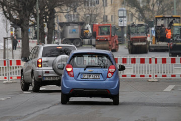 Berlin  Deutschland  Strassensperrung wegen Strassenbauarbeiten