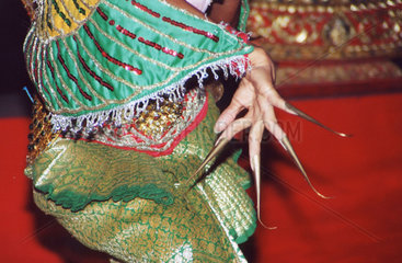 traditional dance  Thailand  long nails