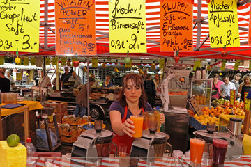 Deutschland  Nordrhein-Westfalen- Wochenmarkt in Essen