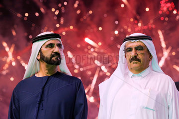 Dubai  Vereinigte Arabische Emirate  Sheikh Mohammed bin Rashid Al Maktoum (links)  Oberhaupt des Emirats Dubai und sein Bruder Hamdan