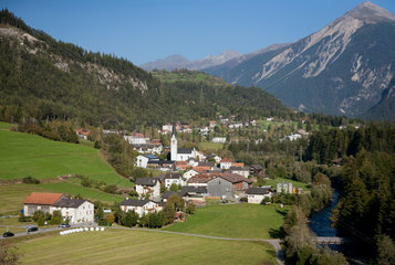 Surava  Schweiz  Blick ueber das Dorf Surava