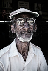 Santiago de Cuba  Kuba  Portrait eines aelteren Mannes