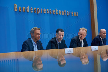 Berlin  Deutschland  Vorstellung eines ifo-Gutachtens zur kalten Progression im Auftrag der FDP-Fraktionen
