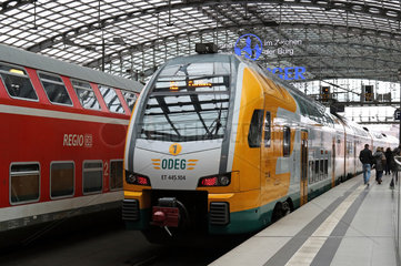 Berlin  Deutschland  Regionalzuege der Deutschen Bahn AG und der ODEG