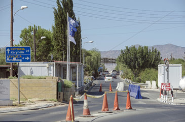 Grenzuebergang auf Zypern