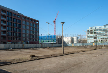 Berlin  Deutschland  Baumrodung auf der Fischerinsel fuer den geplanten WBM-Neubau