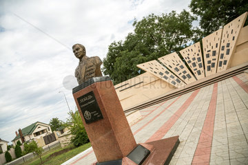 Bender  Republik Moldau  Skulptur des russischen Generals Alexander Lebed