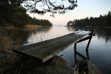 Vaestervik  Schweden  ein verlassener Bootssteg
