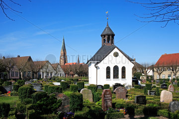 Schleswig  Deutschland  Friedhof und Kapelle der Holmer Beliebung