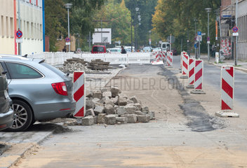 Berlin  Deutschland  Strassenbauarbeiten in Berlin-Mitte