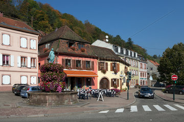 Markirch  Frankreich  Hauptstrasse in der Gemeinde