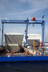 Warnemuende  Deutschland  geschlossene Halle der Warnow Werft