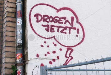 Berlin  Deutschland  Grafitti fuer mehr Drogen