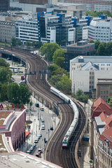 Berlin  Deutschland  Bahnschienen durch Berlin