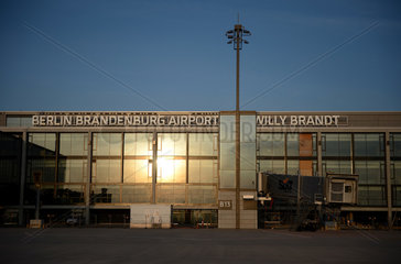 Schoenefeld  Deutschland  Terminal des Flughafen Berlin Brandenburg Willy Brandt