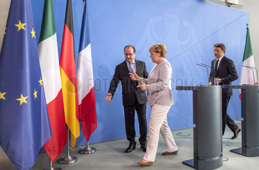 Hollande + Merkel + Renzi