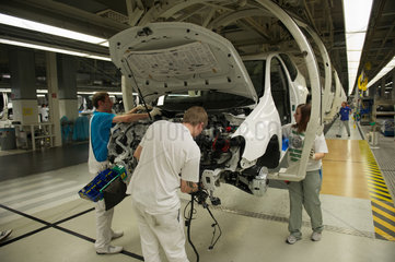 Wolfsburg  Deutschland  die Produktion des VW Golf A6