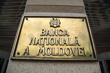 Kischinau  Republik Moldau  Schild am Eingang zur Nationalbank Moldawien