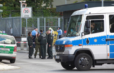 Berlin  Deutschland  Polizeieinsatz vor dem US-amerikanischen Konsulat