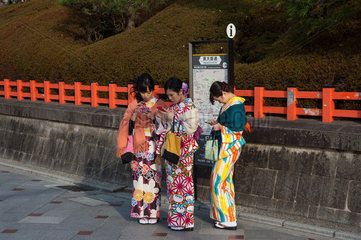 Kyoto  Japan  Junge Frauen im Kimono