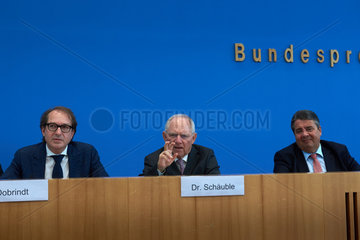 Berlin  Deutschland  Pressekonferenz zum Thema Foerderung der E-Mobilitaet