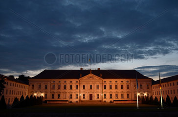 Berlin  Deutschland  das Schloss Bellevue am Abend