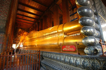 Bangkok  Thailand  die liegende Buddha-Statue im Wat Pho