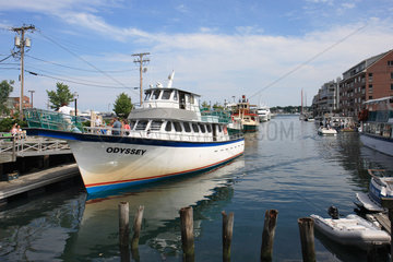 Portland  USA  Schiffe und Fischereiboote im Hafen von Portland