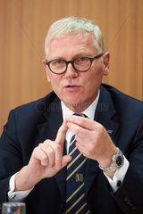 Berlin  Deutschland  Prof. Reinhard Hoffmann  BGU-Geschaeftsfuehrer
