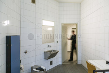 Bremen  Deutschland  Gefaengniszelle der Polizeigewahrsam