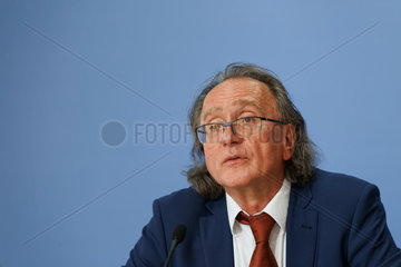 Berlin  Deutschland  Prof. Bertram Haeussler  IGES-Leiter