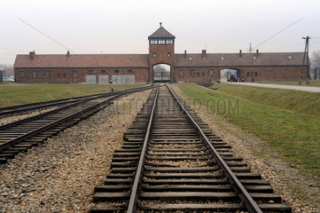 Auschwitz  Polen  Torhaus des Konzentrationslager Auschwitz-Birkenau