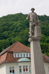 Suhl  Deutschland  Waffenschmied-Denkmal in der Altstadt