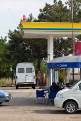 Republik Moldau  Rompetrol-Tankstelle in der Naehe zur ukrainischen Grenze