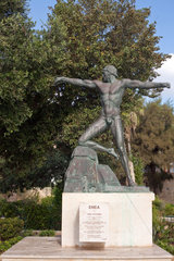 Valletta  Republik Malta  Statue Enea von Ugo Attardi in den Lower Barrakka Gardens
