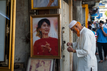 Yangon  Myanmar  Bild von Aung San Suu Kyi